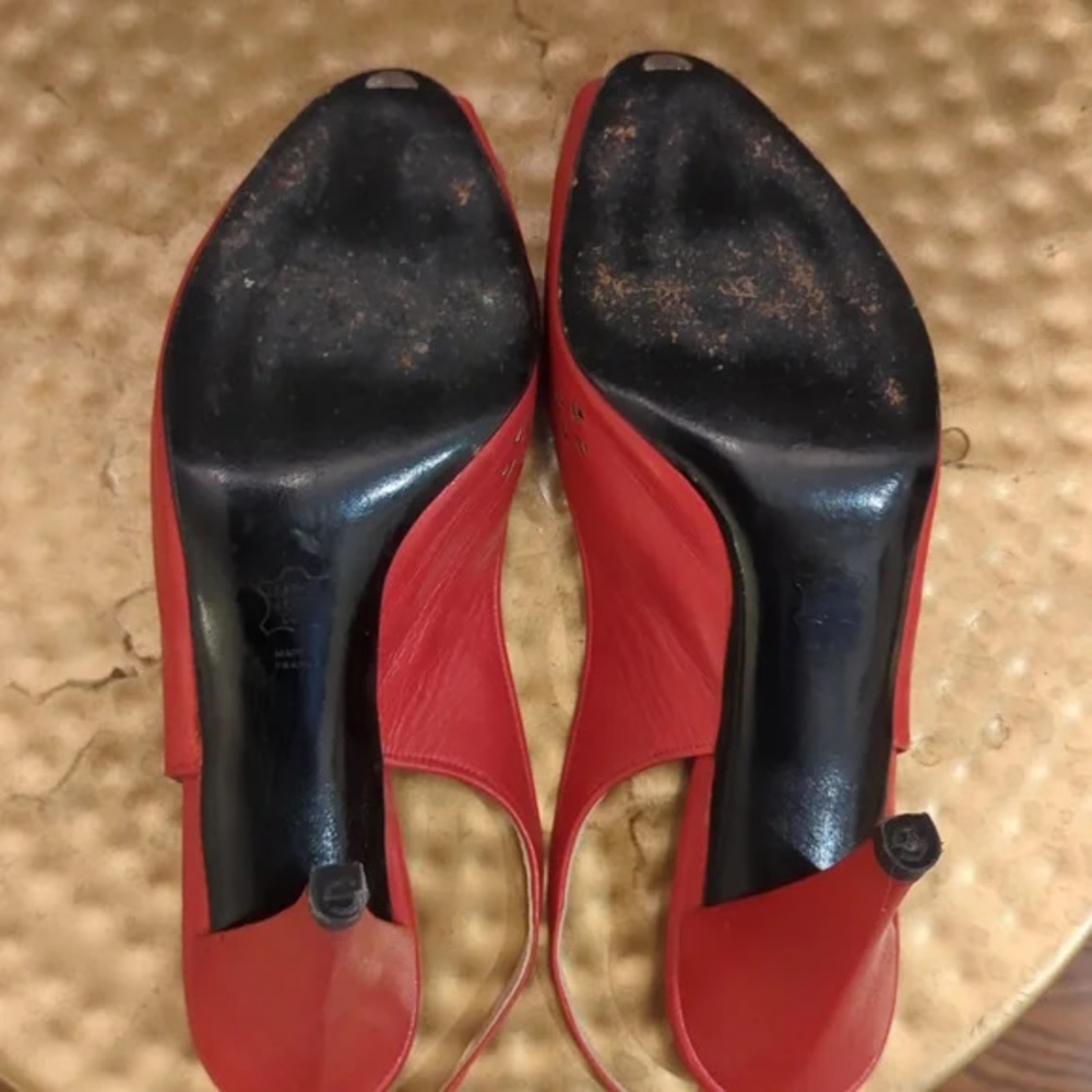 Red Heels - Picture 7 of 8